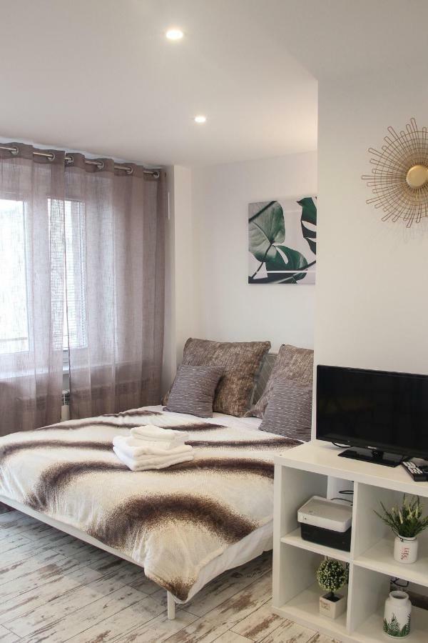 Sunny City Center Apartment Варшава Экстерьер фото